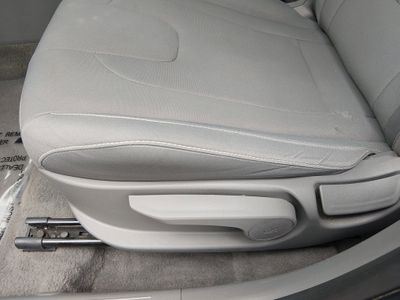2025 Hyundai Elantra - Photo 13