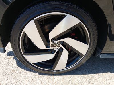 2024 Volkswagen Golf GTI - Photo 10