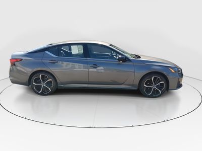 2024 Nissan Altima - Photo 8
