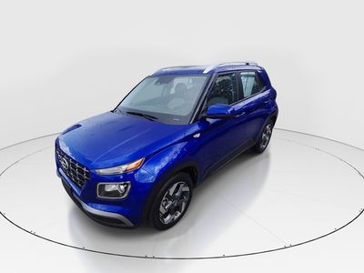 2025 Hyundai Venue - Photo 3