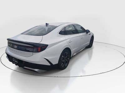 2024 Hyundai Sonata - Photo 7