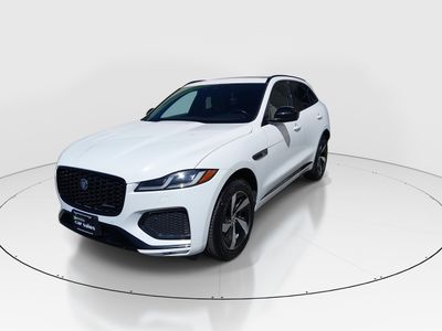 2025 Jaguar F-PACE - Photo 3