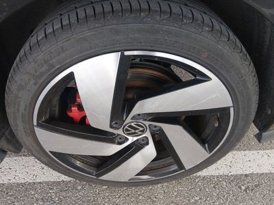 2024 Volkswagen Golf GTI - Photo 10