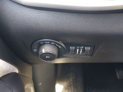 2024 Jeep Compass - Photo 13