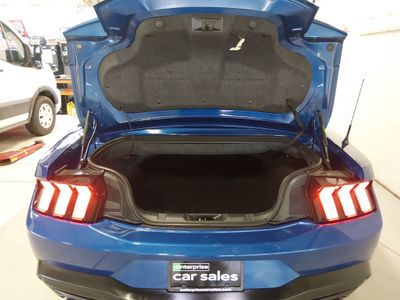 2024 Ford Mustang — photo 11 view