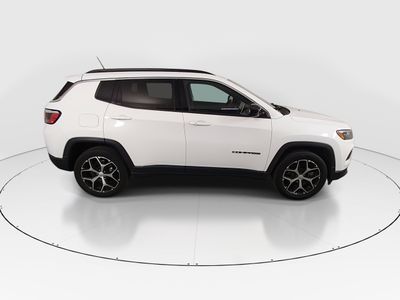 2024 Jeep Compass - Photo 8