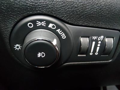 2024 Jeep Compass - Photo 13