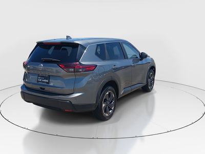2025 Nissan Rogue - Photo 7