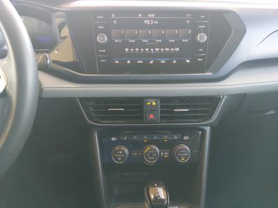2024 Volkswagen Taos - Photo 19