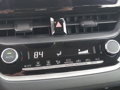 2025 Toyota Corolla - Photo 19
