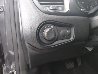 2023 Jeep Renegade - Photo 13