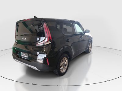 2024 Kia Soul - Photo 7