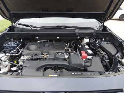 2024 Toyota RAV4 - Photo 9