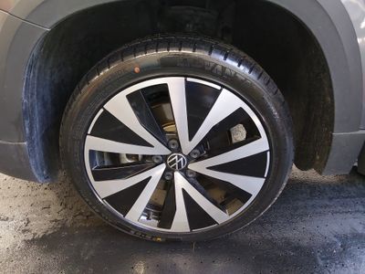 2024 Volkswagen Taos - Photo 11