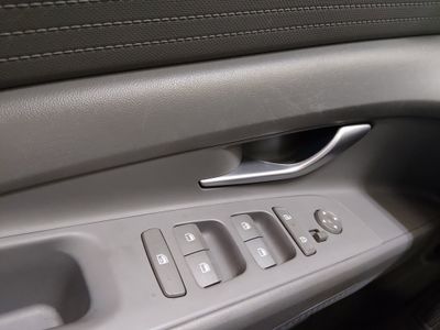 2024 Hyundai Elantra - Photo 18