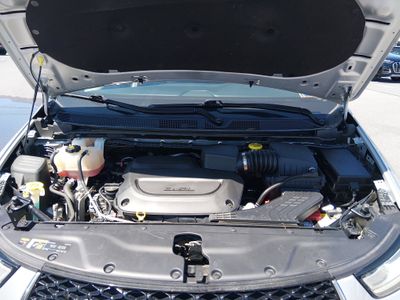2023 Chrysler Pacifica — photo 9 view