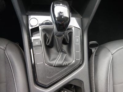 2024 Volkswagen Taos - Photo 16