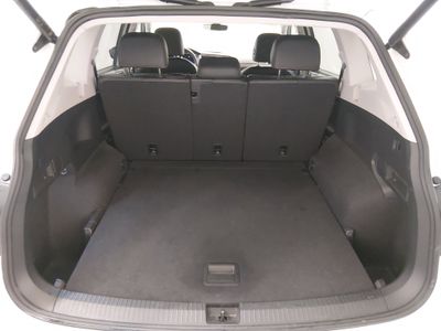 2024 Volkswagen Tiguan - Photo 11