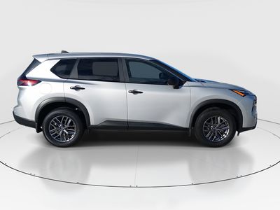 2024 Nissan Rogue - Photo 8