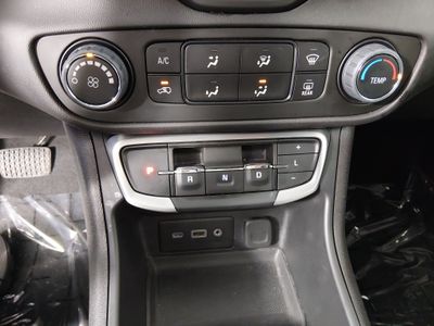2024 GMC Terrain — photo 17 view