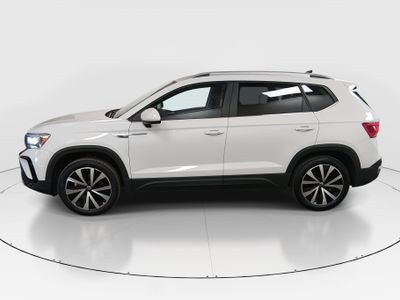 2024 Volkswagen Taos - Photo 4