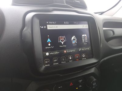 2023 Jeep Renegade - Photo 17