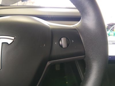 2023 Tesla Model 3 — photo 10 view