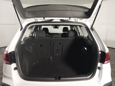 2024 Volkswagen Taos - Photo 11
