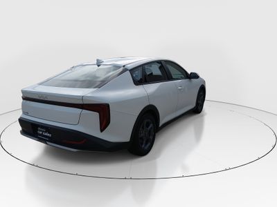 2025 Kia K4 - Photo 7