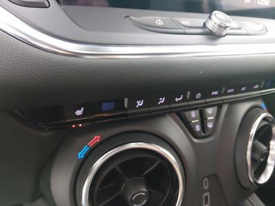 2025 Chevrolet Blazer - Photo 17