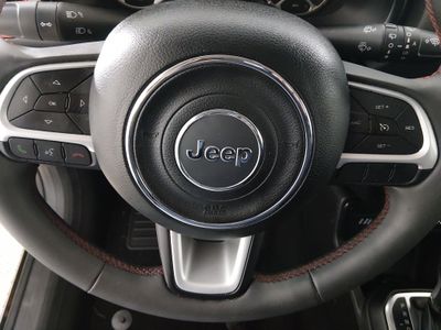2023 Jeep Renegade - Photo 12