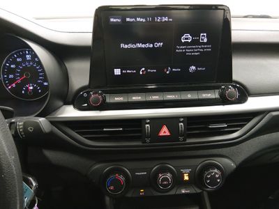 2024 Kia Forte — photo 13 view