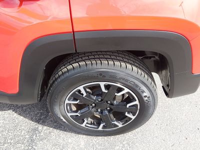 2023 Jeep Renegade - Photo 10
