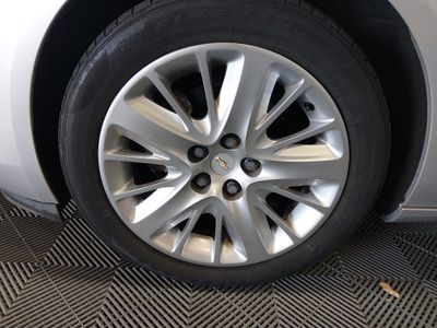 2019 Chevrolet Impala - Photo 10