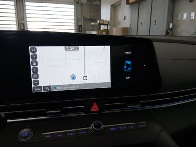2024 Hyundai Elantra - Photo 16