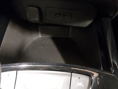 2025 Chevrolet Trax - Photo 17