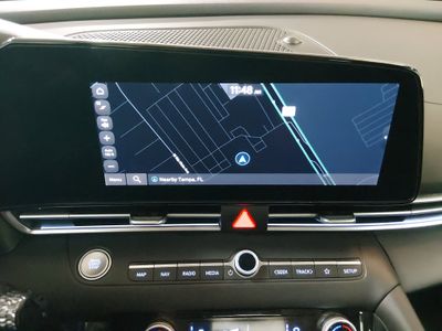 2024 Hyundai Elantra - Photo 17
