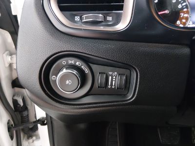2023 Jeep Renegade - Photo 13