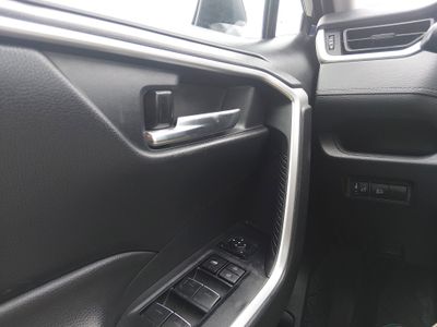 2024 Toyota RAV4 - Photo 18