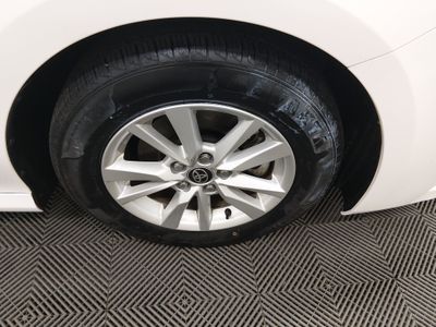 2025 Toyota Camry — photo 10 view