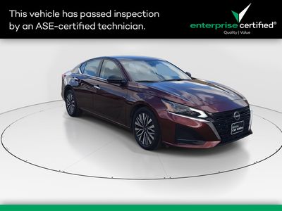 2024 Nissan Altima - Photo 1