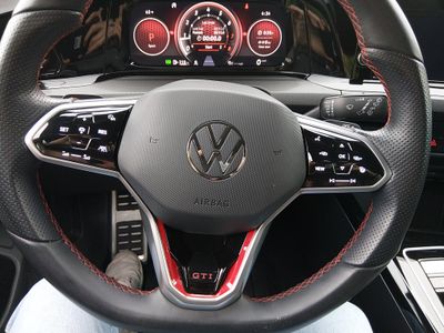 2024 Volkswagen Golf GTI - Photo 12
