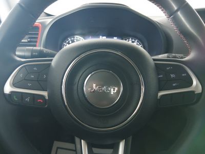 2023 Jeep Renegade - Photo 12