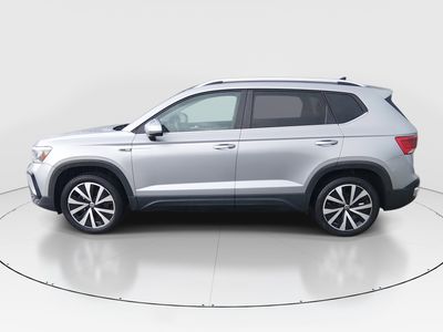 2024 Volkswagen Taos - Photo 4