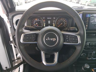 2024 Jeep Wrangler - Photo 12