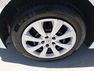 2024 Toyota Corolla - Photo 10