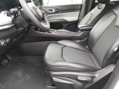 2024 Jeep Compass - Photo 17