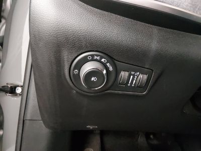 2024 Jeep Compass - Photo 13