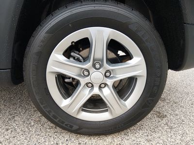 2024 Jeep Compass - Photo 10