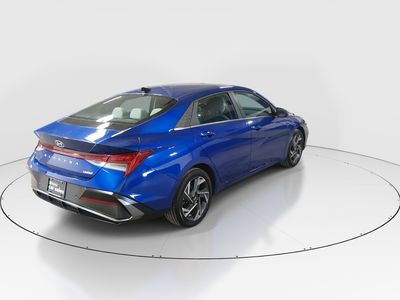 2024 Hyundai Elantra - Photo 7